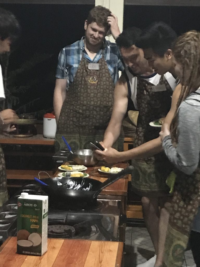 94E4E940-30E5-4892-9DCF-7C95434D3335